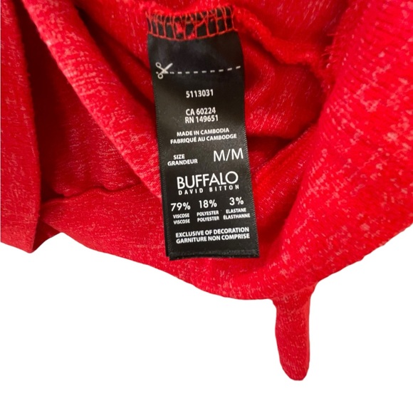 Buffalo red hearts sweater valentine size medium - Picture 2 of 6